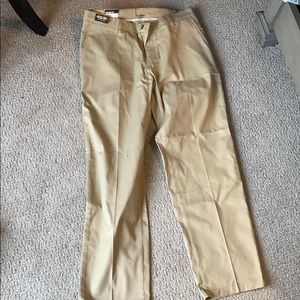 Lee total freedom relaxed fit pants